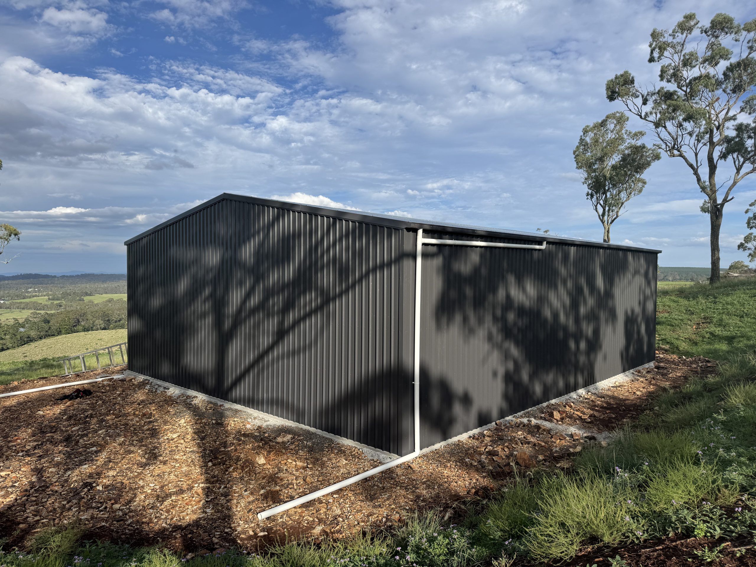 Shed side profile showing wall height