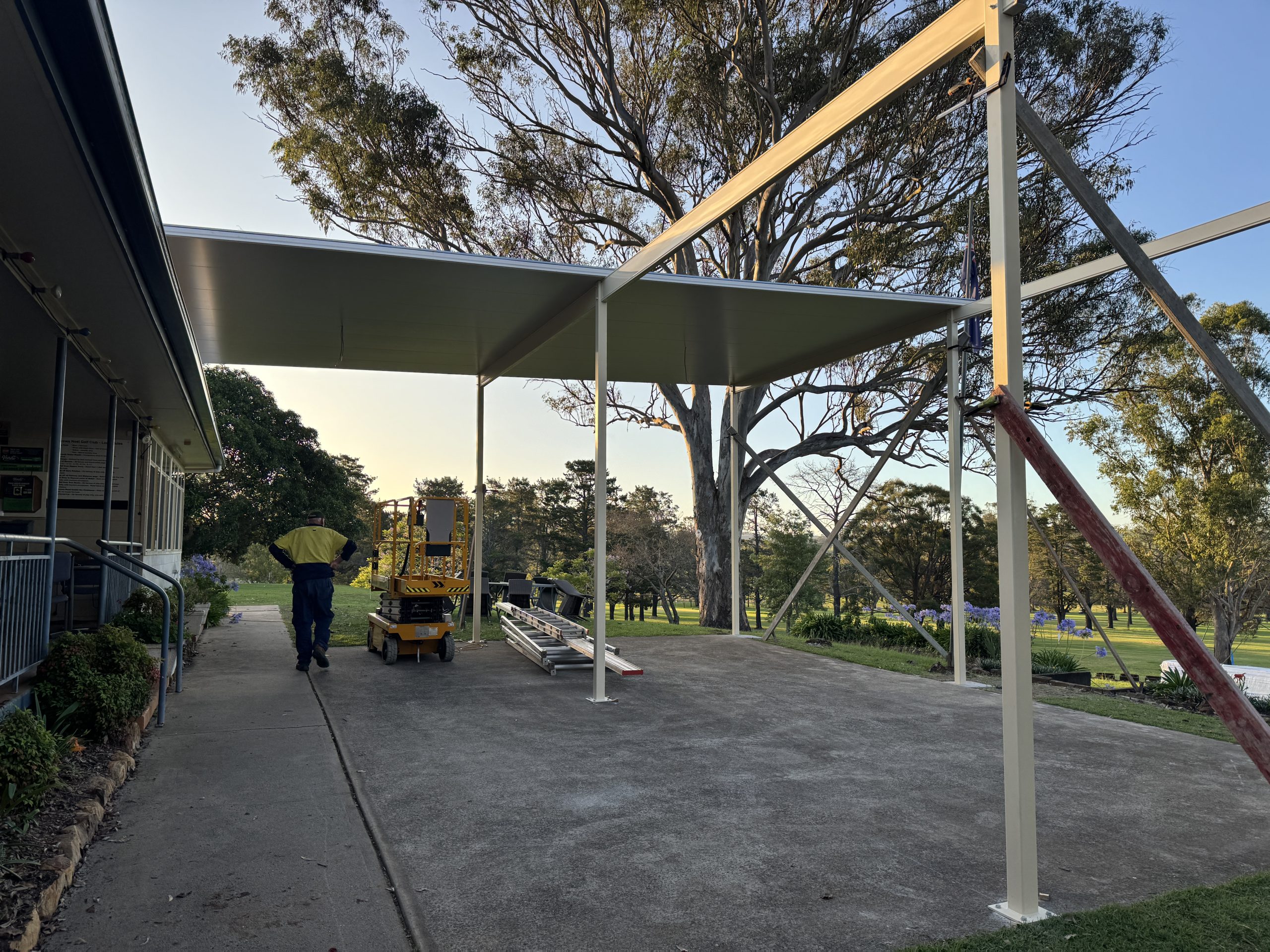 Crows Nest Golf Club flyover roof — COLORBOND Deep Ocean overview